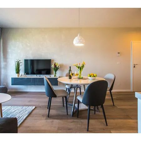 Uma Apartment Spalato Esterno foto